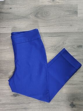 Chico's So Slimming Crop Pull-On Pants